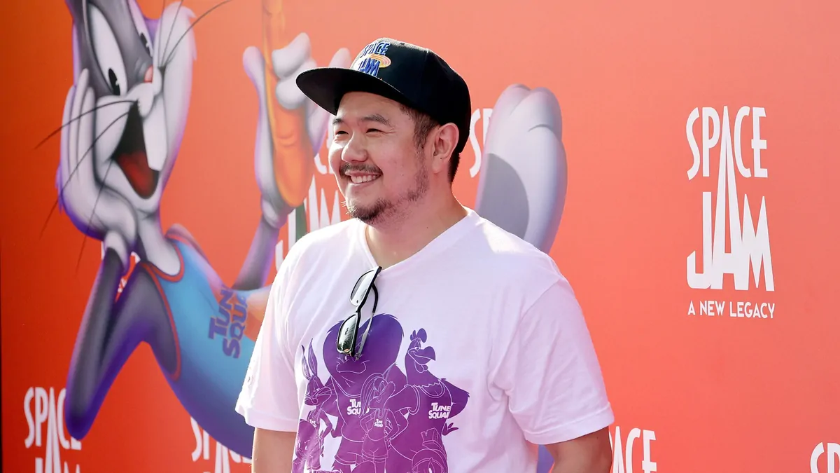 Eric Bauza: Voice actor behind Bugs Bunny and other Looney Tunes characters dies suddenly aged 46 Eric Bauza: Voice actor behind Bugs Bunny and other Looney Tunes characters dies suddenly aged 46