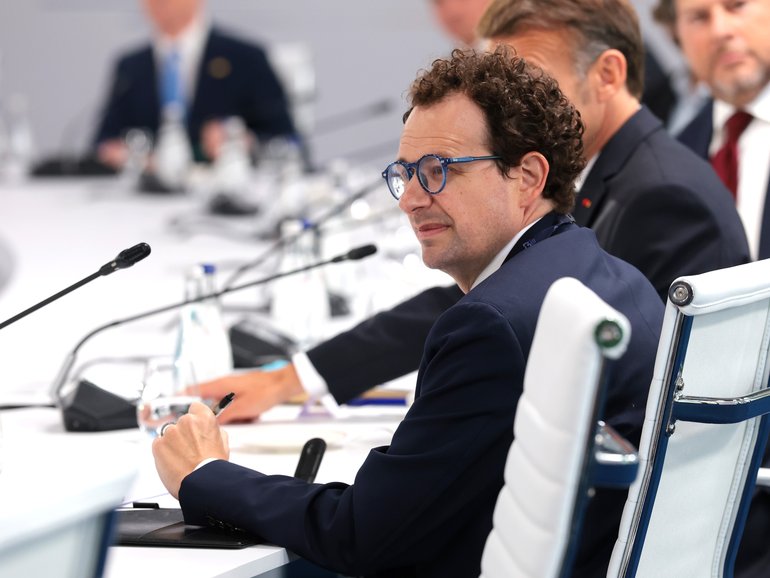 CEO of Anthropic Dario Amodei attends a working lunch with G7 leaders.