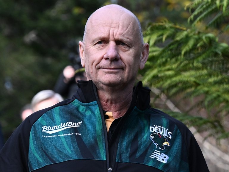Ken Hinkley’s Devils have signed their first AFL player in delisted Cats midfielder George Stevens.