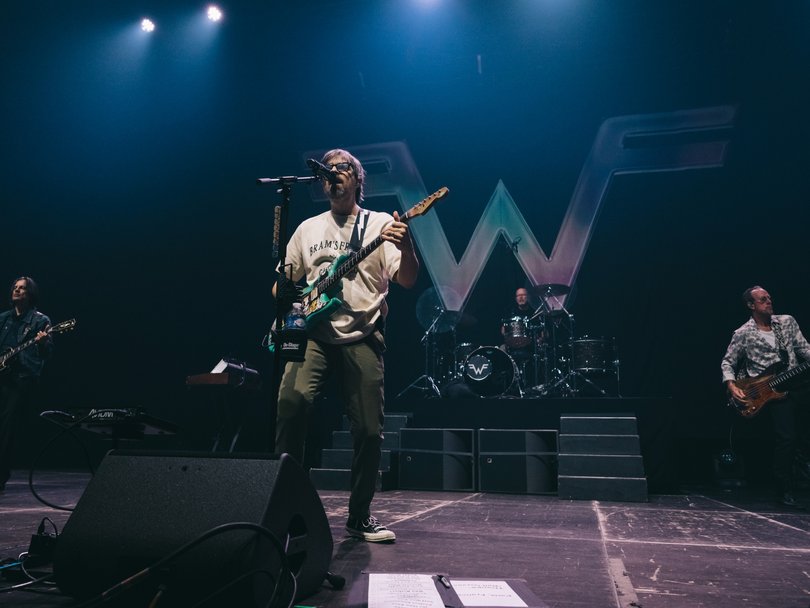 Weezer perform live.