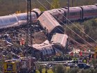 Emergency services work at the scene of a collision between two trains in Urda, Spain, on Wednesday, Oct. 28, 2026. (AP Photo/Manu Fernandez) Manu Fernandez