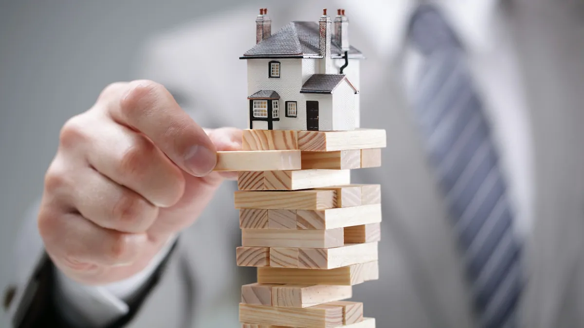 Australian Prudential Regulation Authority reveals mortgage arrears are getting worse